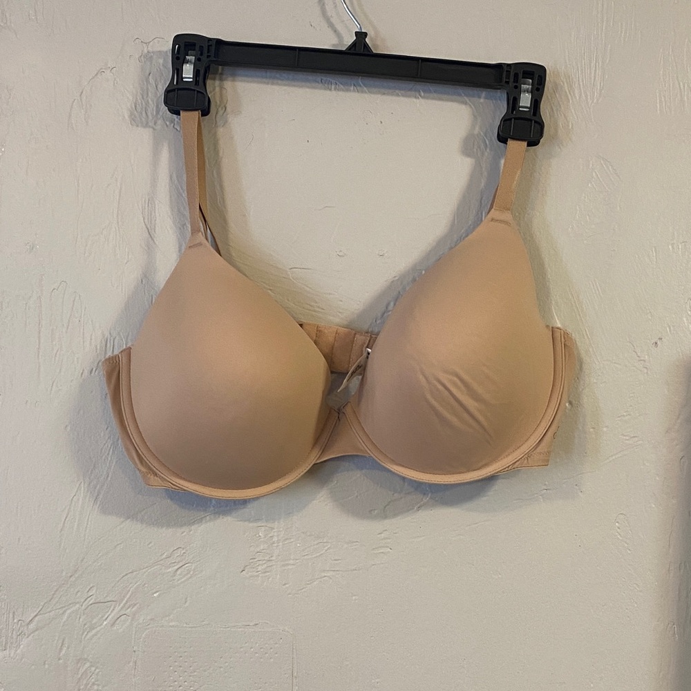 Victoria secret 38DD T-shirt bras lightly lined changeable back straps - Picture 3 of 8